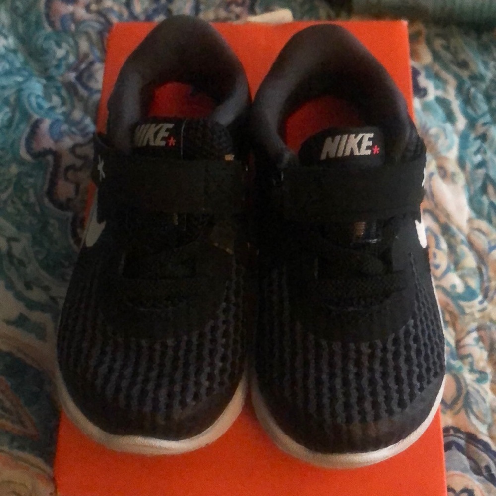 Toddler Nike REVOLUTION flyease